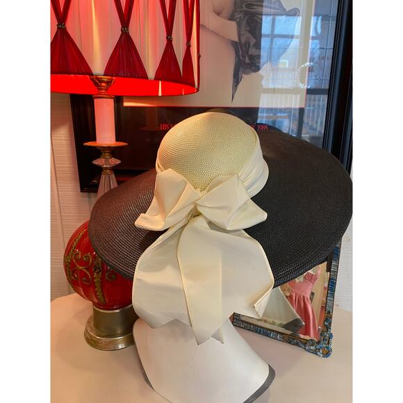 Vintage 1980s wide brim hat cream and black satin bow whittall classic 80 summer main image 6